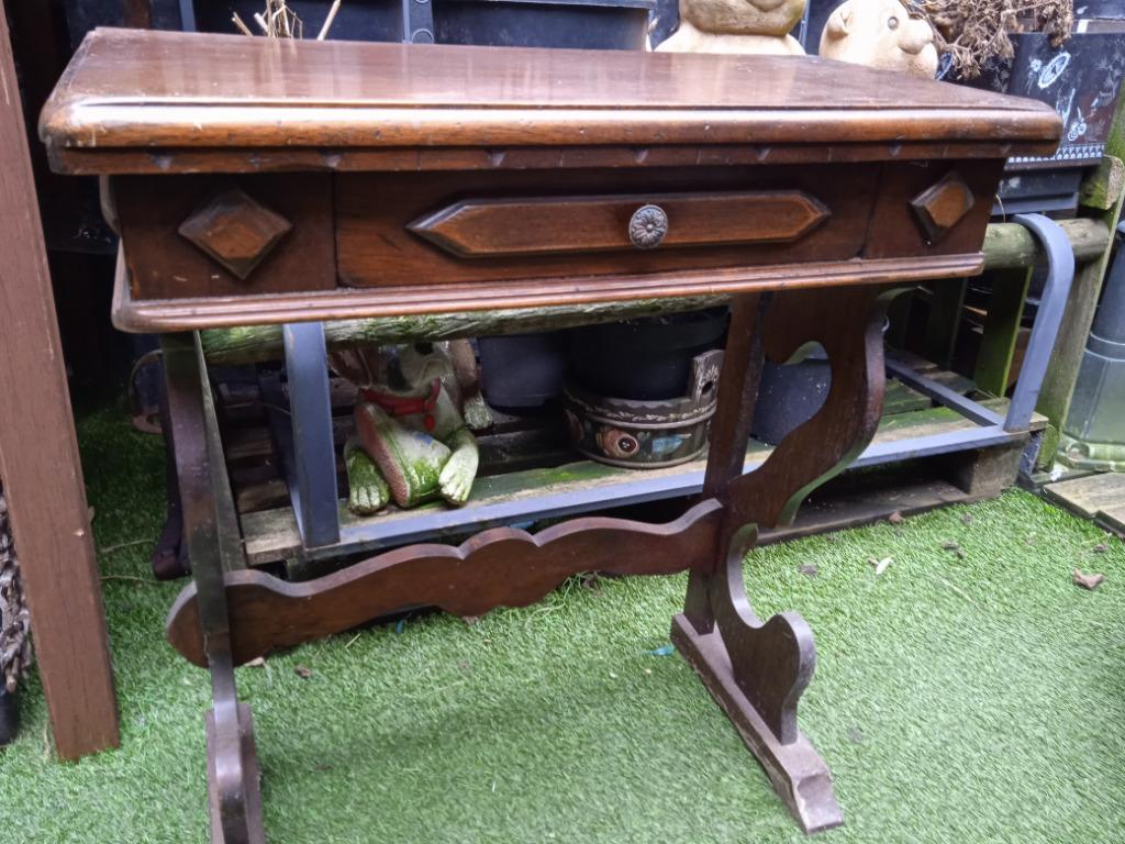 Smal wandkastje te koop., Antiek en Kunst, Ophalen