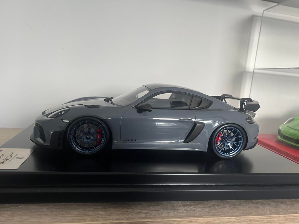 Porsche cayman 718 GT4 RS 1:12, Collections, Enlèvement ou Envoi, Comme neuf