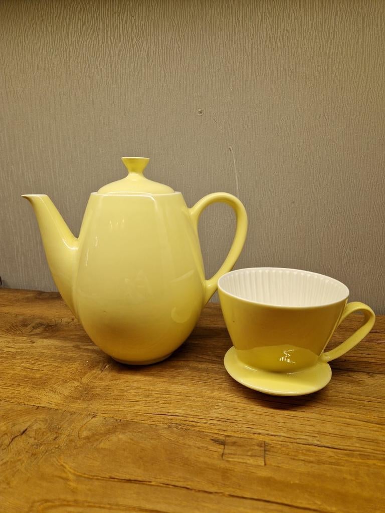 Vintage Royal Sphinx koffie kan + filter pastel geel, Antiek en Kunst, Antiek | Servies los, Ophalen of Verzenden