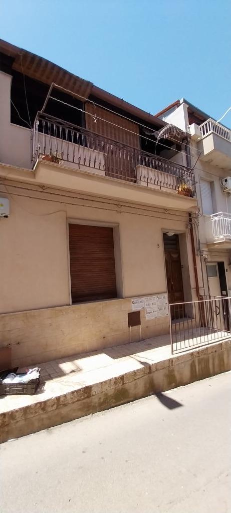 Te koop vakantiehuis in Sicilië (Prov of Ragusa), Immo, Dorp, 80 m², Woonhuis, Italië