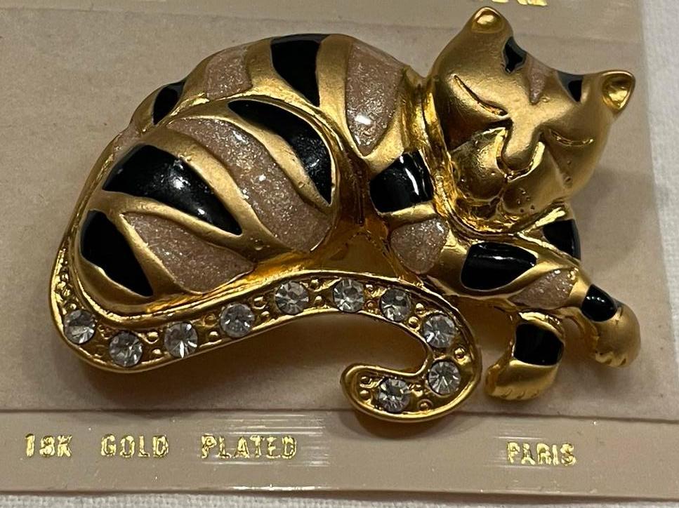 Broche n  Swarovski - Chat endormi - Plaqué or 18 carats, Enlèvement ou Envoi, Neuf