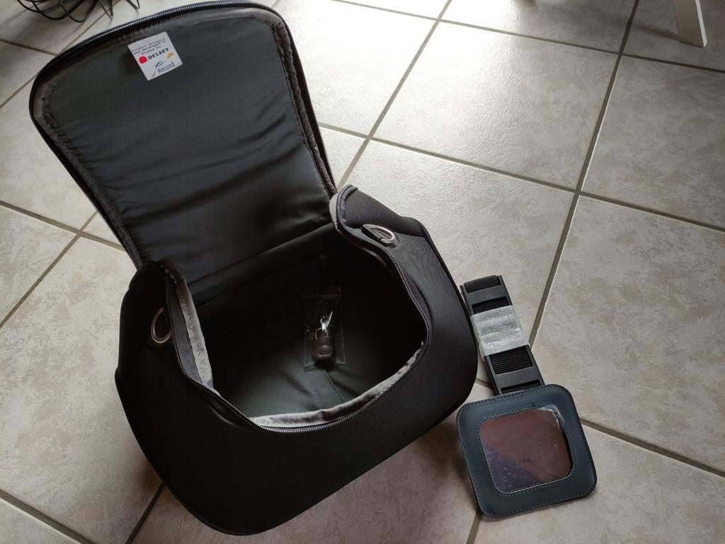 Delsey beautycase, Ophalen, Zo goed als nieuw