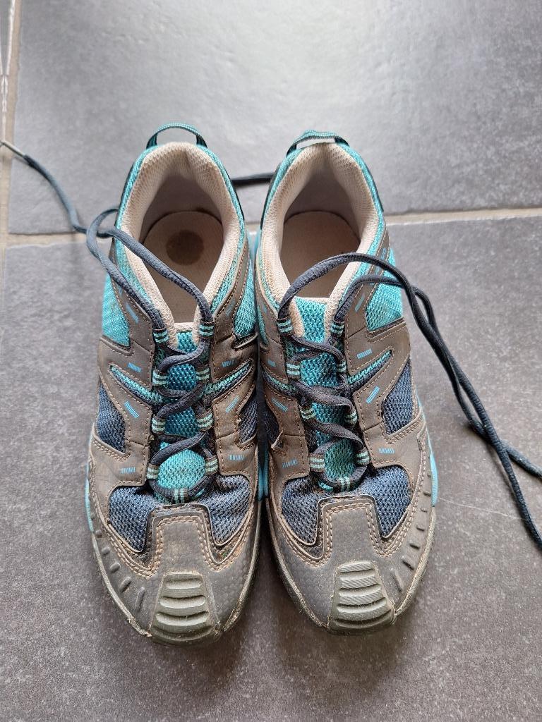 Blauwe sportschoenen van het merk Quechua, Kinderen en Baby's, Kinderkleding | Schoenen en Sokken, Gebruikt, Quechua, Sportschoenen