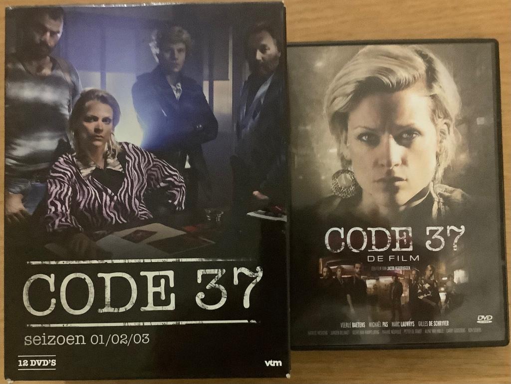 Code 37 Complete Reeks + De Film Dvd 13disc, CD & DVD, DVD | TV & Séries télévisées, Utilisé, Drame, À partir de 16 ans, Enlèvement ou Envoi