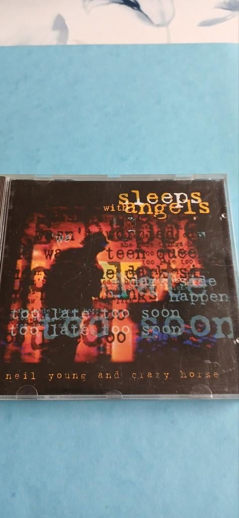 Cd Neil Young - Sleeps with angels, Ophalen of Verzenden, Zo goed als nieuw
