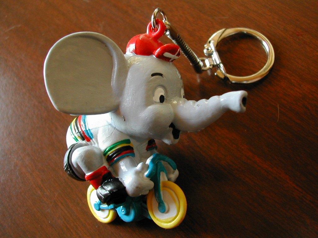 Dumbo Olifant Sleutelhanger, Ophalen of Verzenden, Nieuw, Dier of Natuur