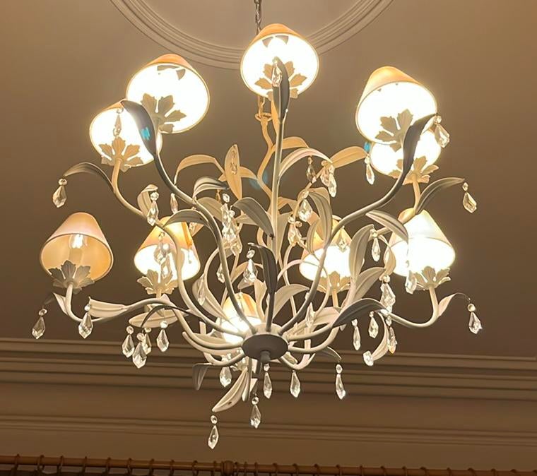 Kroonluchter wit met 10 lampen inclusief lampekapjes, Ophalen, Zo goed als nieuw, Glas