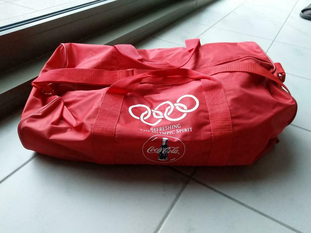 13 reistassen of sporttassen, Ophalen of Verzenden, Zo goed als nieuw, Rood