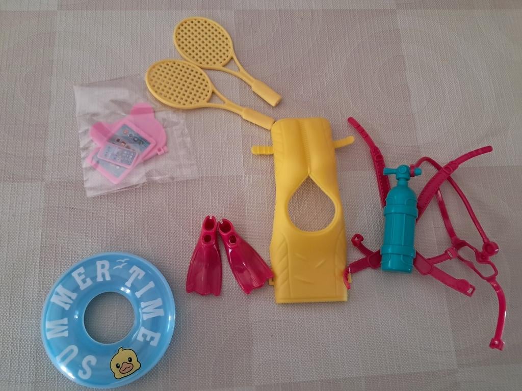 Setje spulletjes voor modepoppen zoals Barbie., Ophalen, Nieuw, Barbie