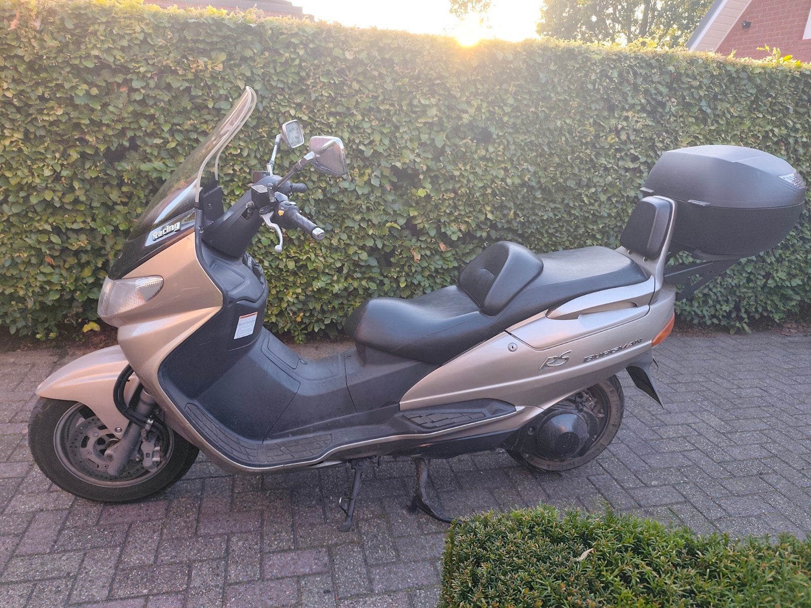 Suzuki Burgman 250cc, Bedrijf, Scooter