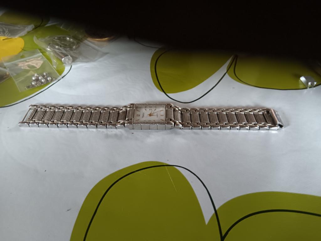 Horloge Neptunus, Ophalen