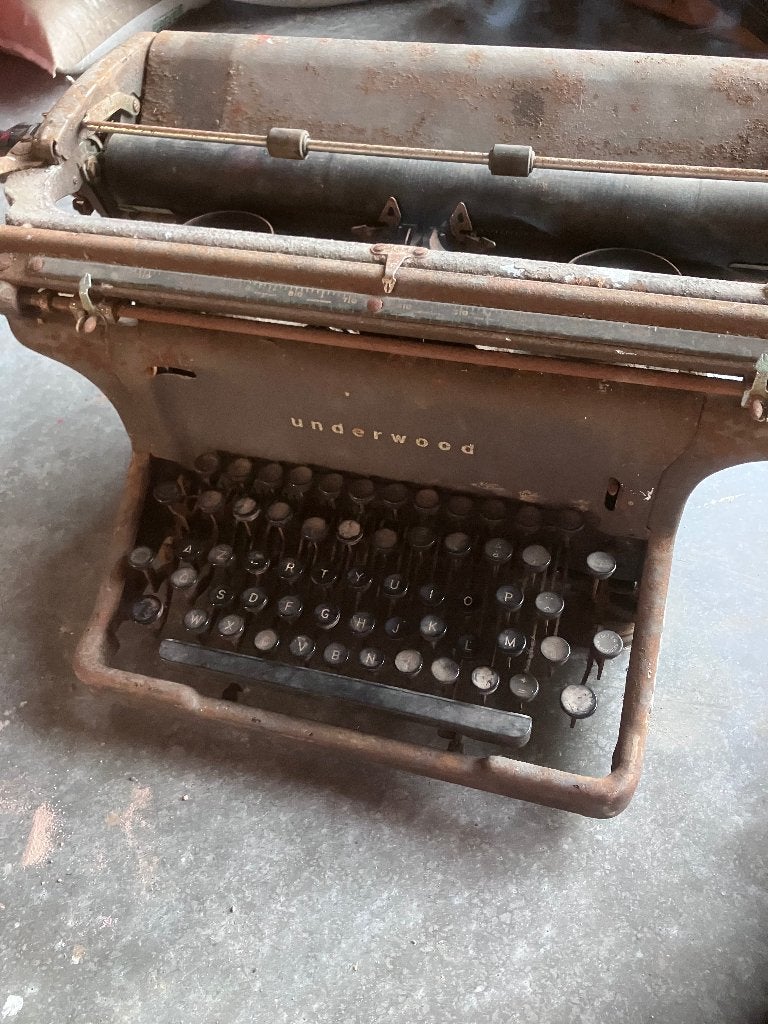 Oude Typemachine Underwood, Ophalen, Gebruikt