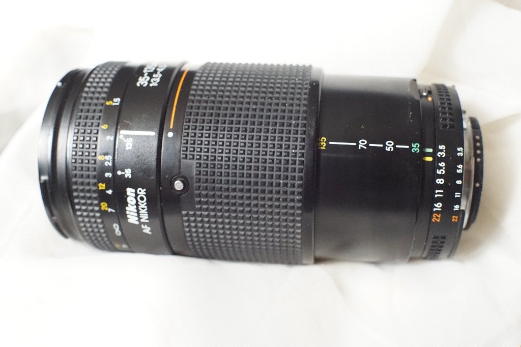 NIKON 35-135 mm 3,5-4,5 AF ZOOM voor alle Nikon „F” reflex, Audio, Tv en Foto, Ophalen of Verzenden, Gebruikt, Spiegelreflex, Nikon