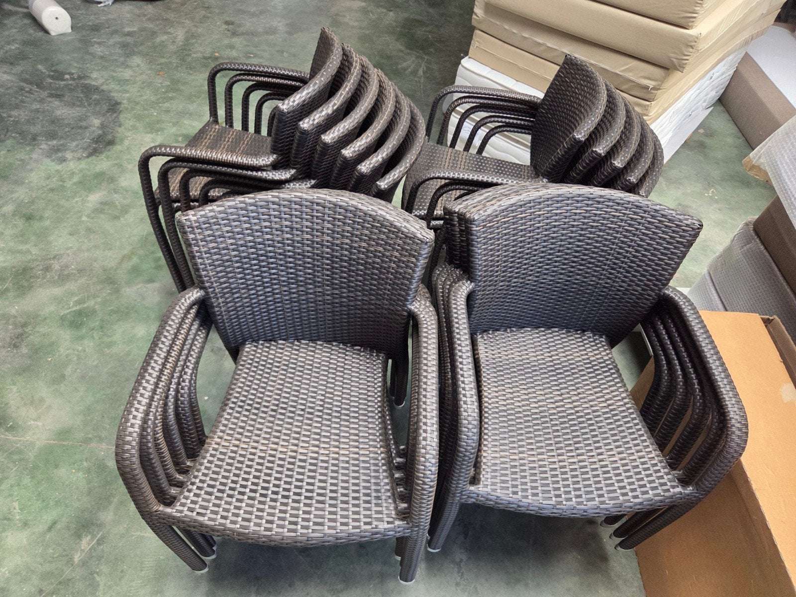 Zwarte tuinstoelen, Tuin en Terras, Ophalen, Zo goed als nieuw, Plastic, Stapelbaar