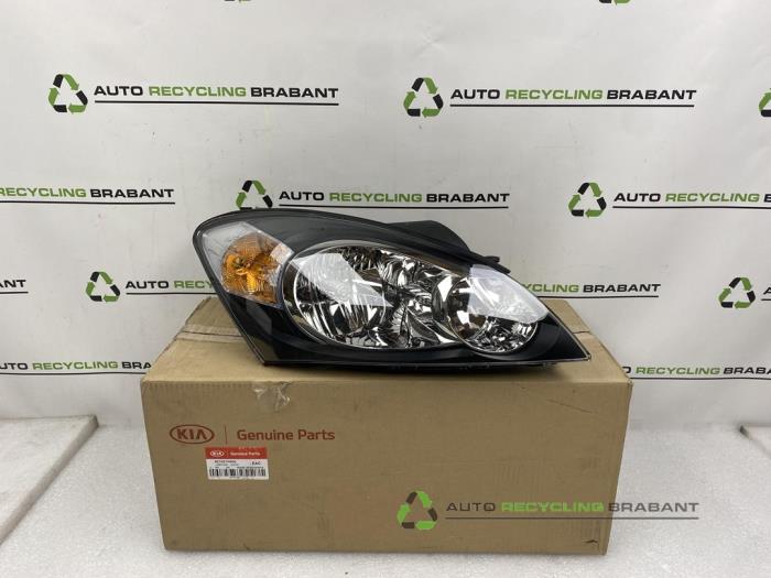Phare droit d'un Kia Ceed, Autos : Pièces & Accessoires, -, 3 mois de garantie, Utilisé, -