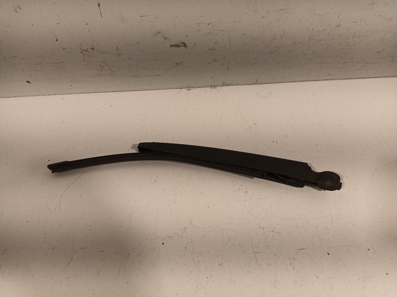 Ruitenwisserarm achterruit Volkswagen Golf, Auto-onderdelen, Onderdelen@venauto.nl, Van der Ven Autorecycling B.V., Gebruikt, Ettenseweg 76, 4706 PB Roosendaal, The Netherlands