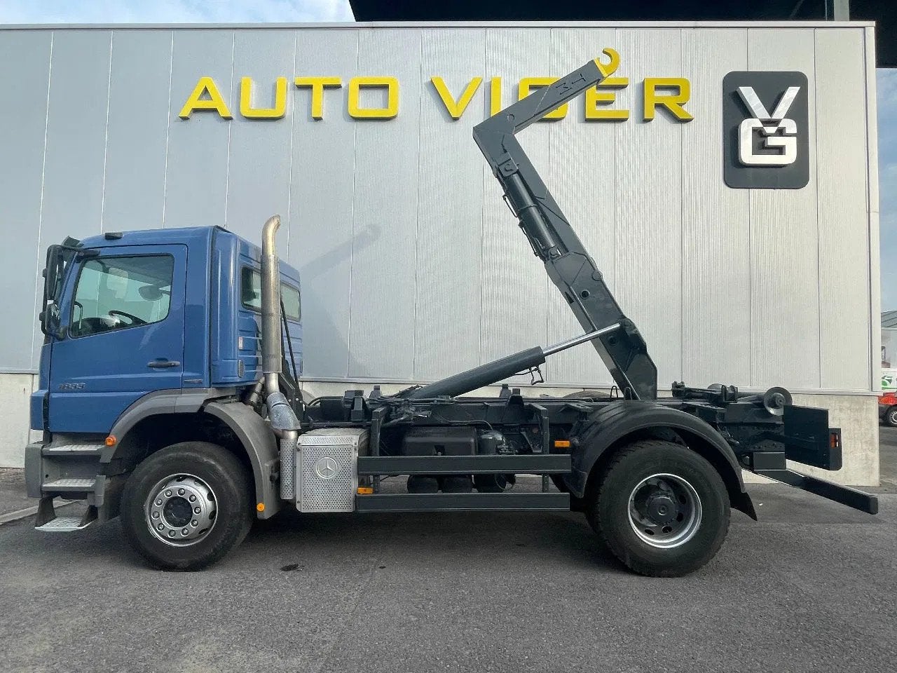Mercedes-Benz Axor 1833 *cruise control*bluetooth*airconditi, Autos, Camions, Euro 5, Achat, Entreprise, Boîte manuelle