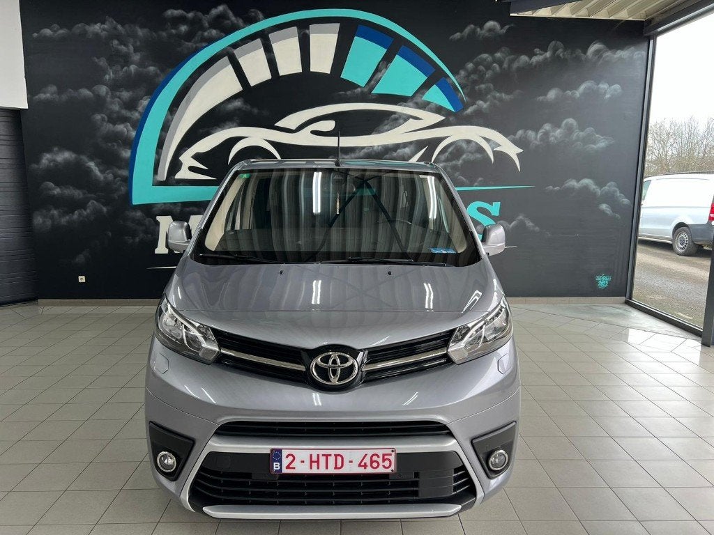 Toyota Proace Verso // 8PL // 2023, Voorwielaandrijving, Parkeerassistent, ProAce, https://public.car-pass.be/vhr/86973609-5359-4e72-8fb9-ac234cecd031