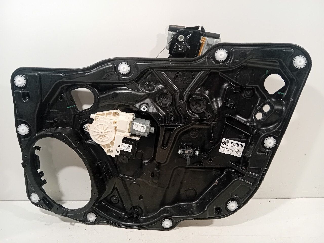 Raammechaniek elektrisch rechts voor Jeep Renegade, Jeep, Onderdelen@venauto.nl, Van der Ven Autorecycling B.V., Gebruikt