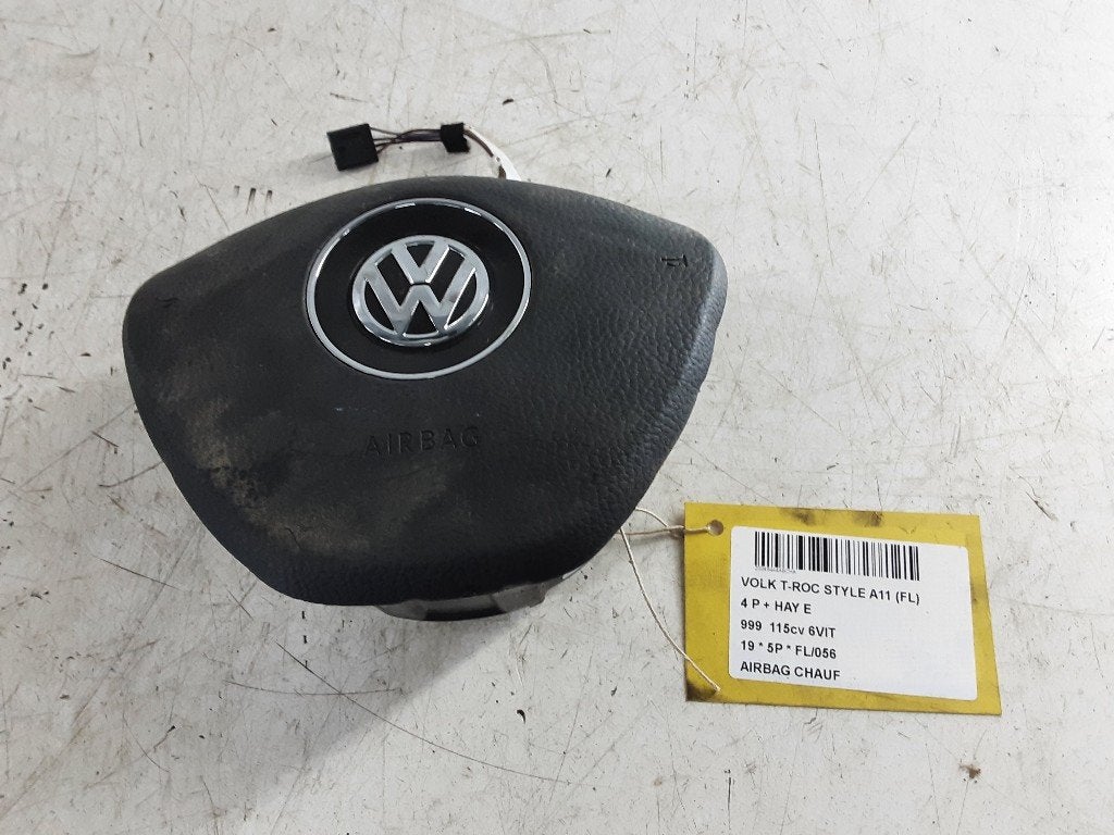 AIRBAG VOLANT Volkswagen T-Roc I (5TA880201AC), Autos : Pièces & Accessoires, Volkswagen, Mevr. I. Hauben, Utilisé, Rue de l'Espoir 34 34
4030  GRIVEGNÉE, BE
