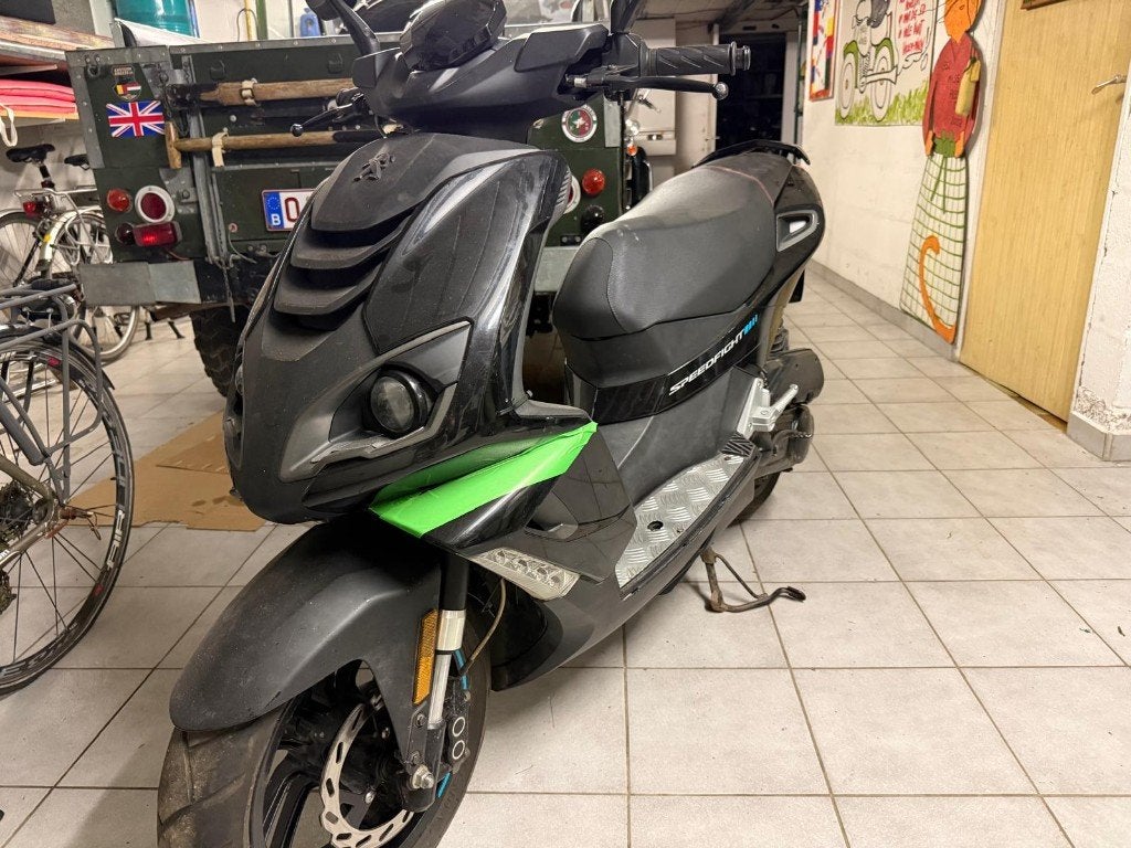 Peugeot Speedfight 4, 2 takt B-klasse scooter, Vélos & Vélomoteurs, Scooters | Peugeot, 49 cm³, Classe B (45 km/h), Enlèvement