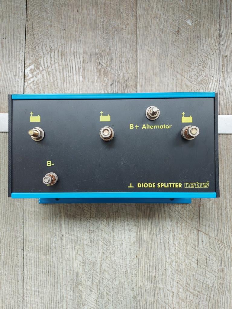 Répartiteur de charge à diodes Vetus (Battery Isolator), Sports nautiques & Bateaux, Sports Nautiques & Bateaux Autre