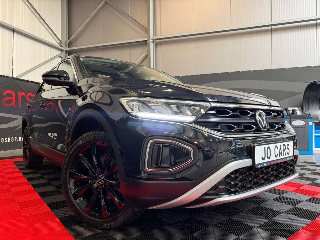 Volkswagen T-Roc 1.5 TSI Life Business DSG/Black/Led/Virtual, Stof, 4 cilinders, Zwart, Bedrijf