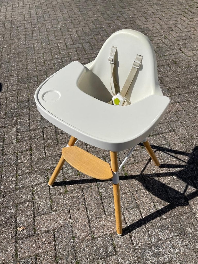 Chaise moderne pour enfant, Enlèvement, Utilisé, Chaise évolutive, Plateau amovible