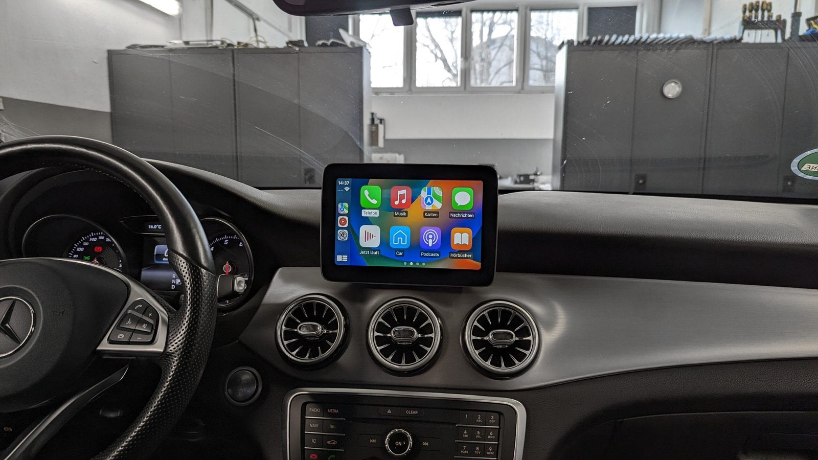 Mercedes CarPlay activatie, Computers en Software, Navigatiesoftware, Ophalen, Zo goed als nieuw