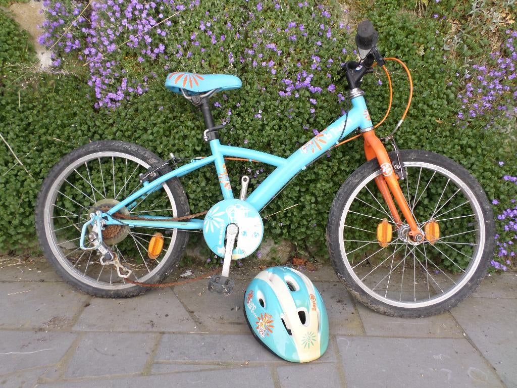 Vélo enfant Décathlon B'Twin bleu orange blanc noir casque, Enlèvement, Utilisé, BTwin Décathlon