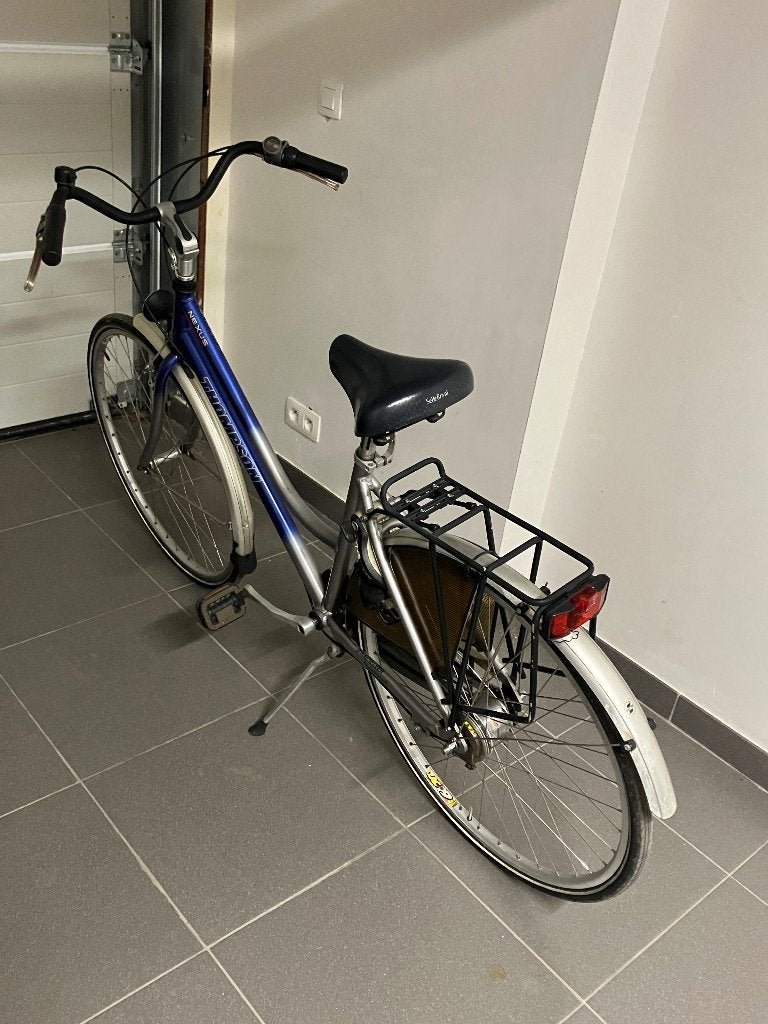 Thompson Nexus stadsfiets, Fietsen en Brommers, Ophalen, Zo goed als nieuw, Overige merken, Versnellingen