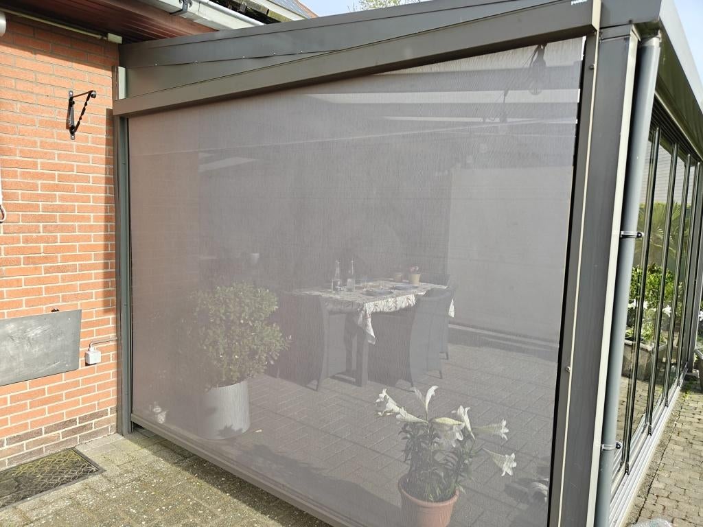 Electrische screen met afstandsbediening, Tuin en Terras, Ophalen, Gebruikt, 150 tot 300 cm, 250 cm tot 450 cm