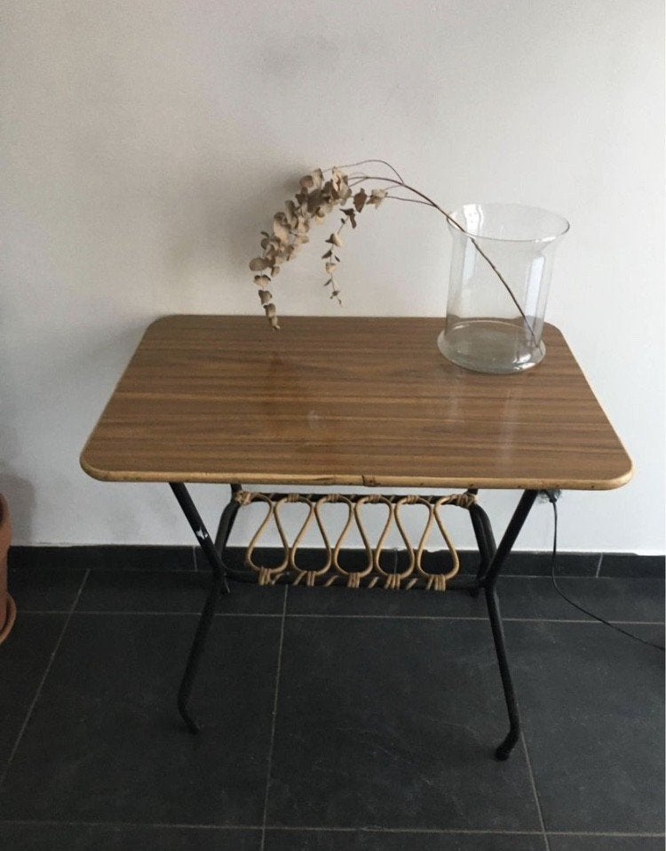 Table d'appoint, Enlèvement, Utilisé