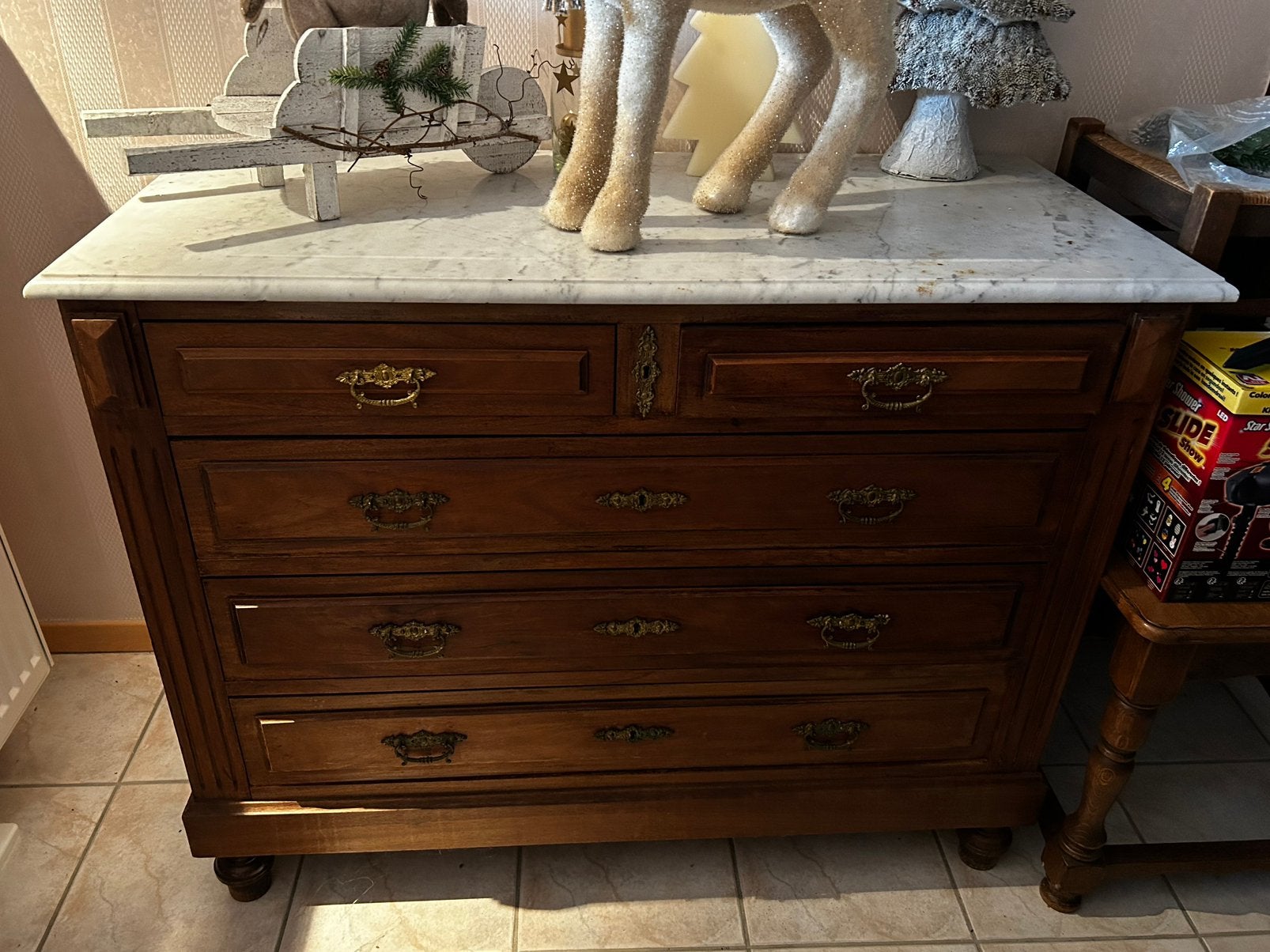 Antieke commode, Ophalen
