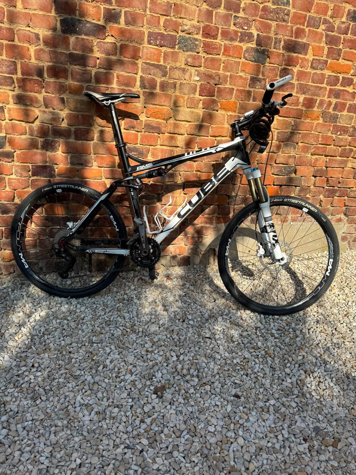 CUBE Moutainbike, Enlèvement, Comme neuf