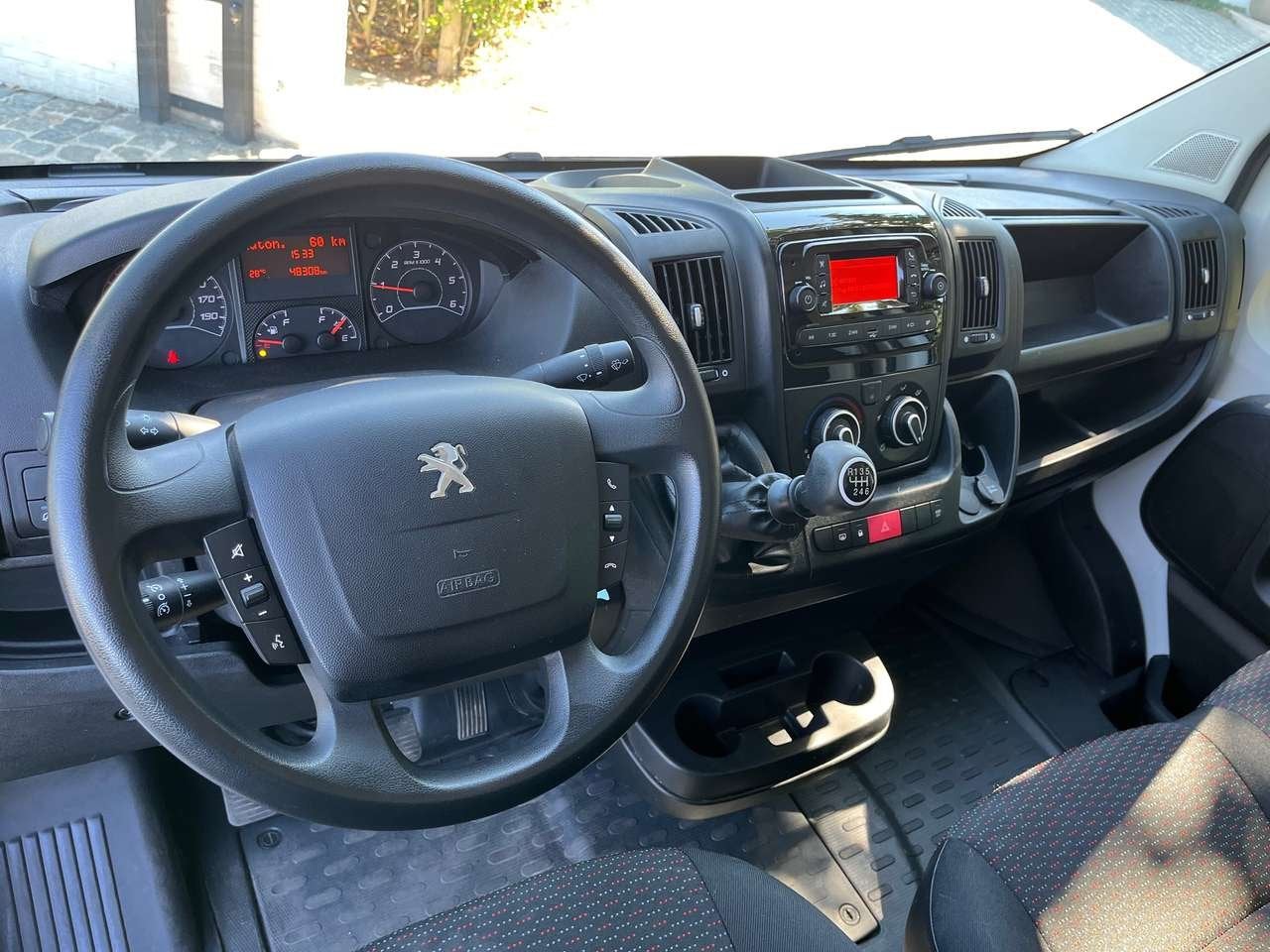 Peugeot Boxer 2.2 BlueHDi L3H2 S/S 140pk/1eignr 48000km Cru, Zwart, https://public.car-pass.be/vhr/da4603b4-553c-40f8-b954-df85e3ad63a9