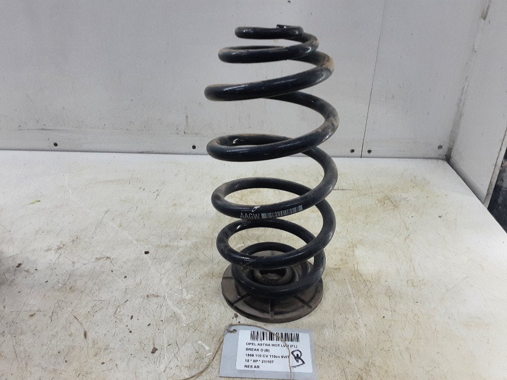 SCHROEFVEER ACHTER Astra J Sports Tourer (PD8 / PE8 / PF8), Gebruikt, Opel, Opel Automobile GmbH, Kontakt-opel@opel.com