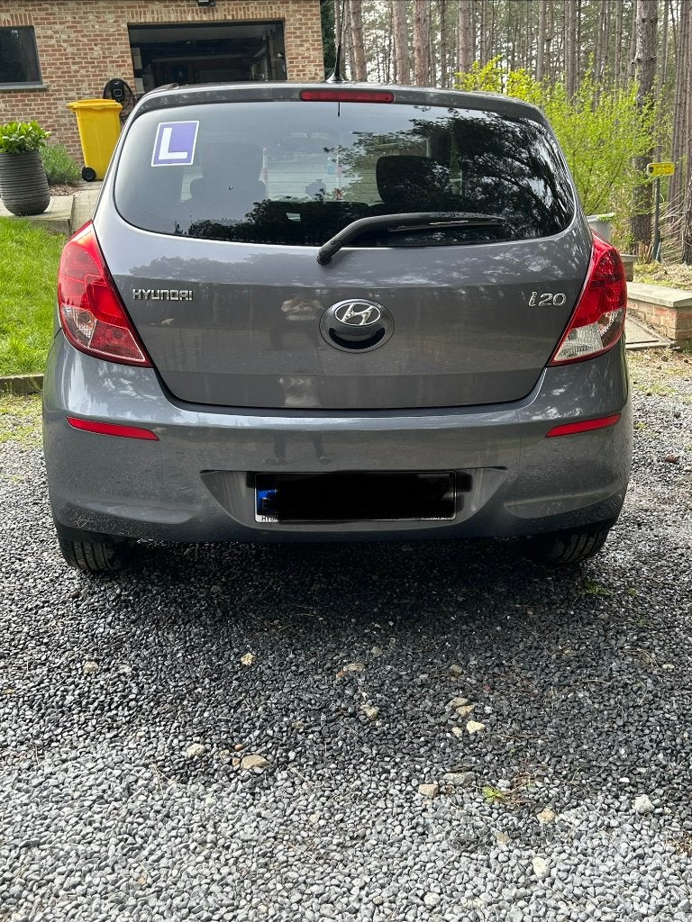 Blauwe hyundai auto, Autos, Hyundai, Bluetooth, Euro 5, Achat, 1045 kg