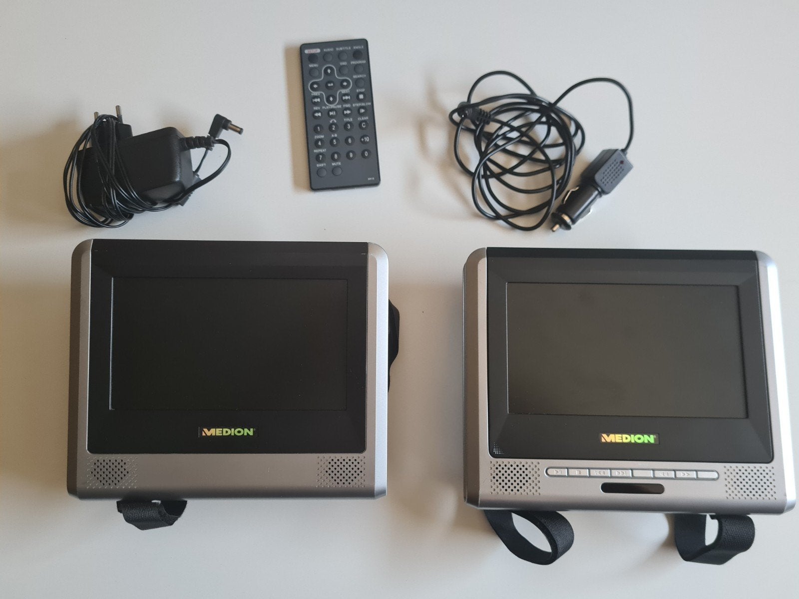 Medion Auto-TV / DVD-set – compleet met accessoires, Ophalen