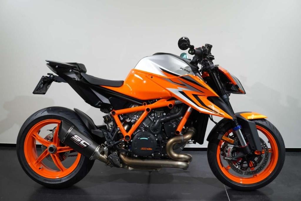 KTM Super Duke 1290R EVO, Motoren, Motoren | KTM, Bedrijf, Naked bike, meer dan 35 kW, 2 cilinders, Motorrijbewijs A, ABS, Handgeschakeld