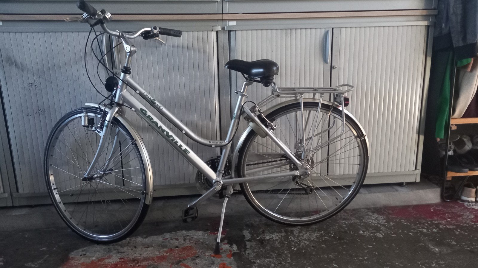 Beou vélo adulte 28pouces(très peu utilisé 21vitesses en alu, Vélos & Vélomoteurs, Enlèvement ou Envoi