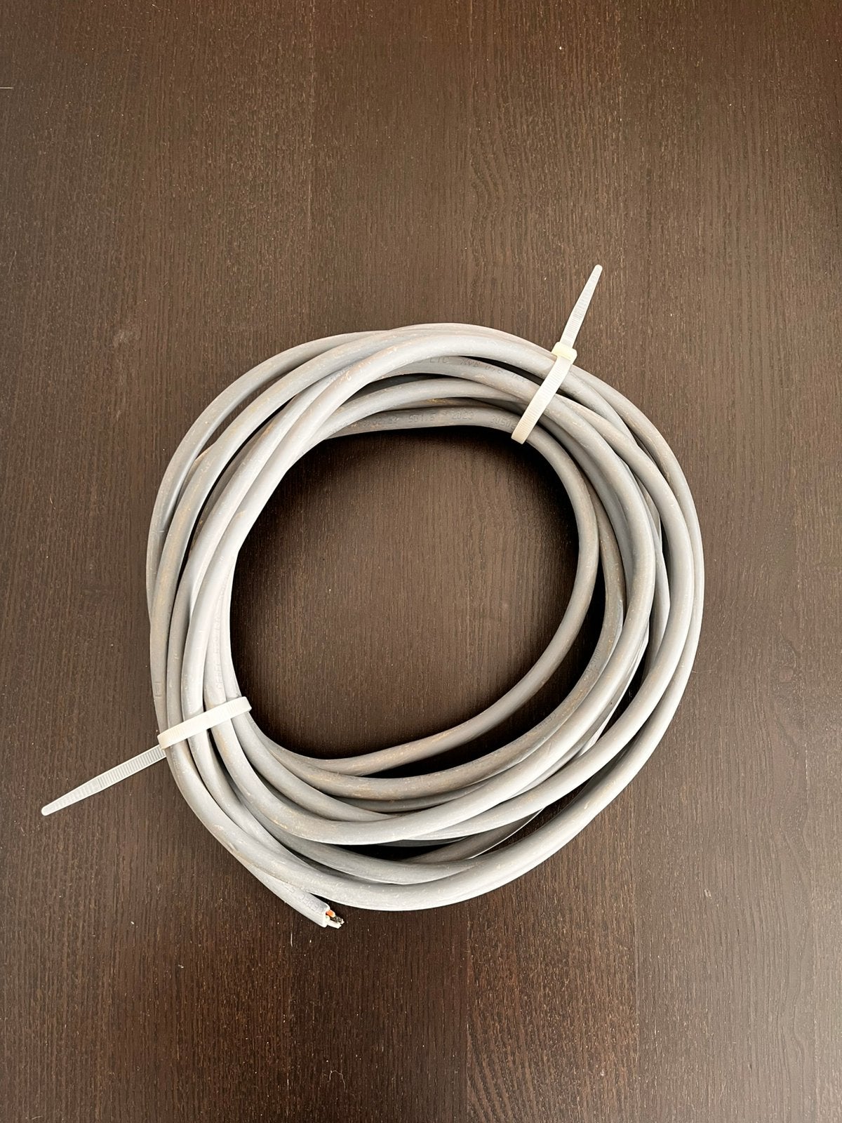 XVB kabels & wachtbuis 33mm, Doe-het-zelf en Bouw, Ophalen, Zo goed als nieuw