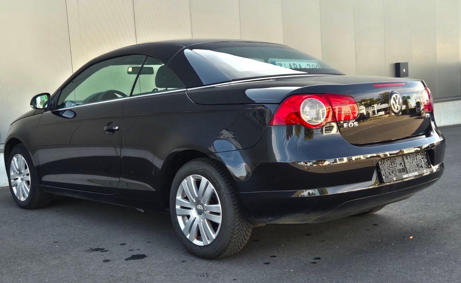 VW  EOS  1.4 Benzine 160...km Cabrio, Voorwielaandrijving, Stof, Zwart, Cabriolet
