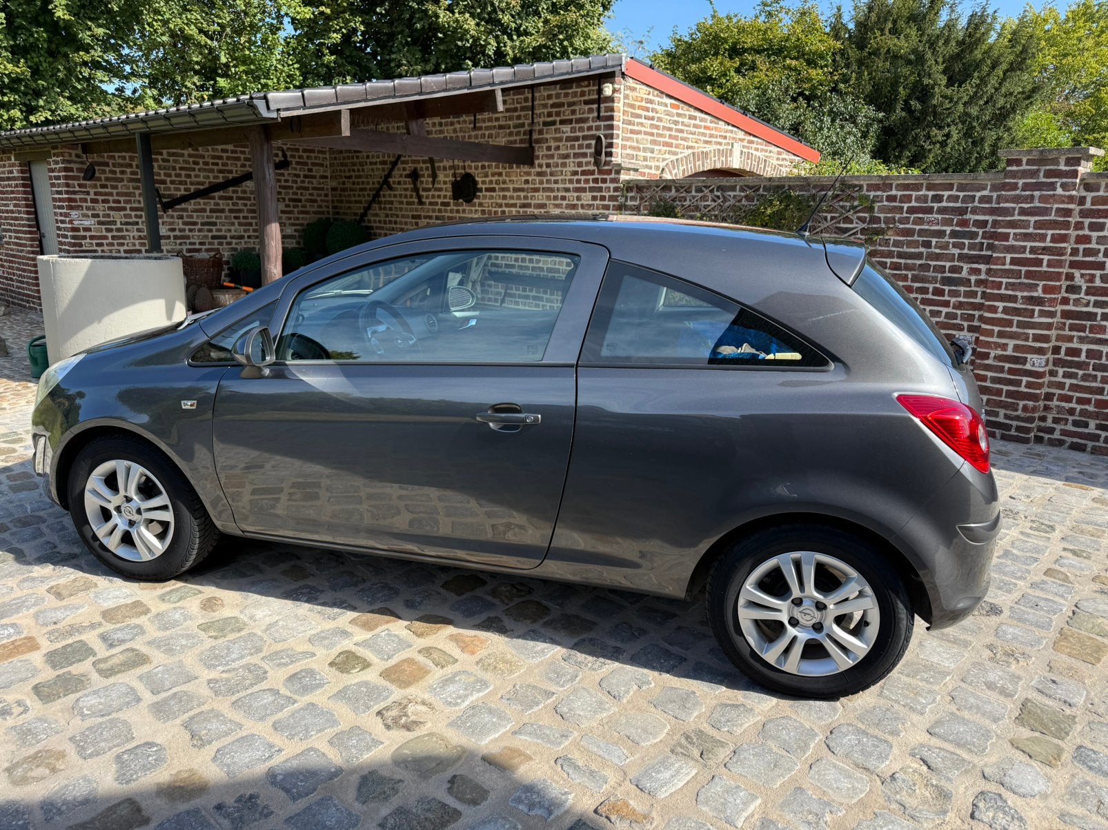 Opel Corsa 1.2 gris essence métallisé., 1163 kg, Achat, 3 places, Boîte manuelle