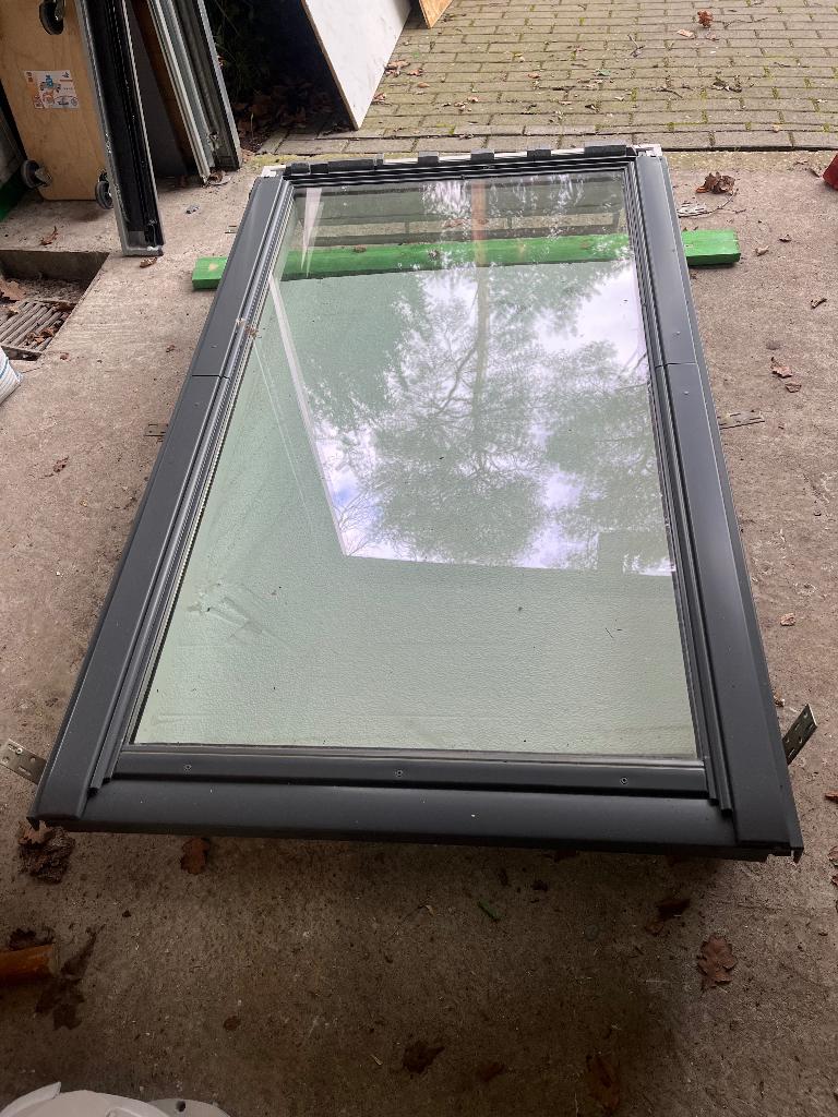 Velux GGL PK10, Ophalen, Gebruikt, 120 tot 160 cm, Dubbelglas