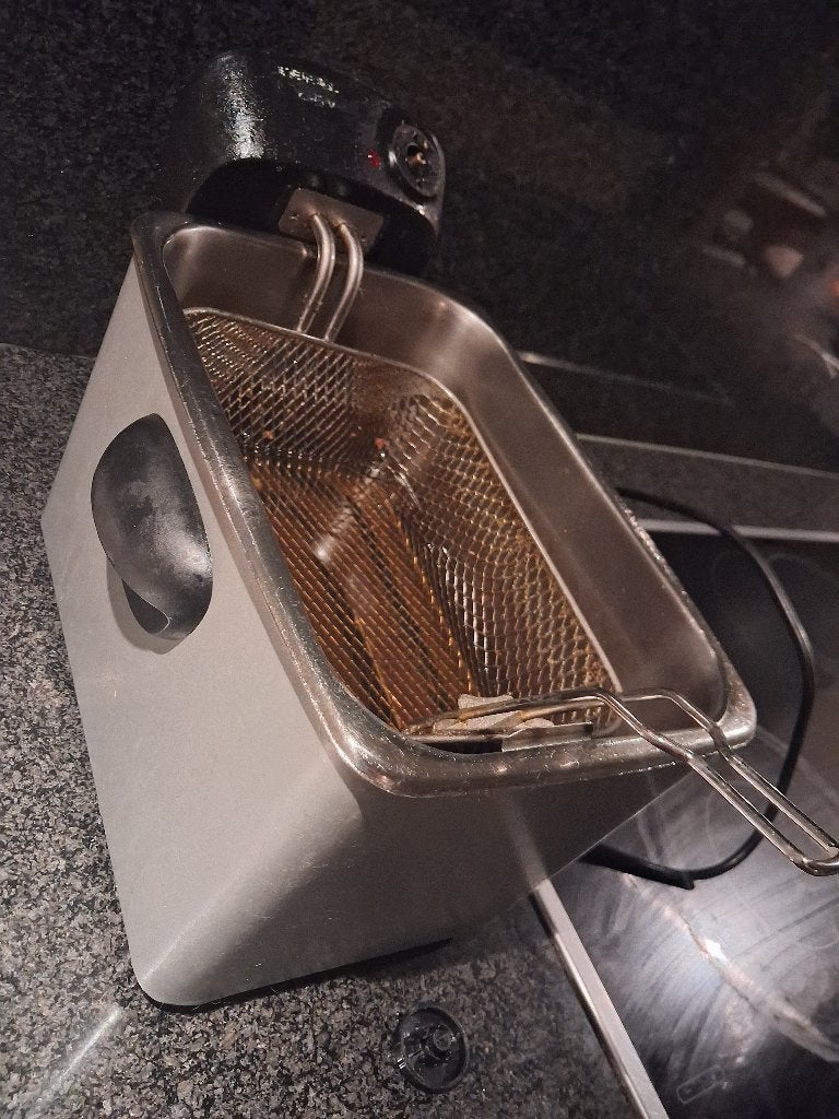 Fritpot Tefal, Elektronische apparatuur, Frituurpannen, 2 tot 3 liter, Ophalen of Verzenden, Gebruikt, Uitneembare binnenpan