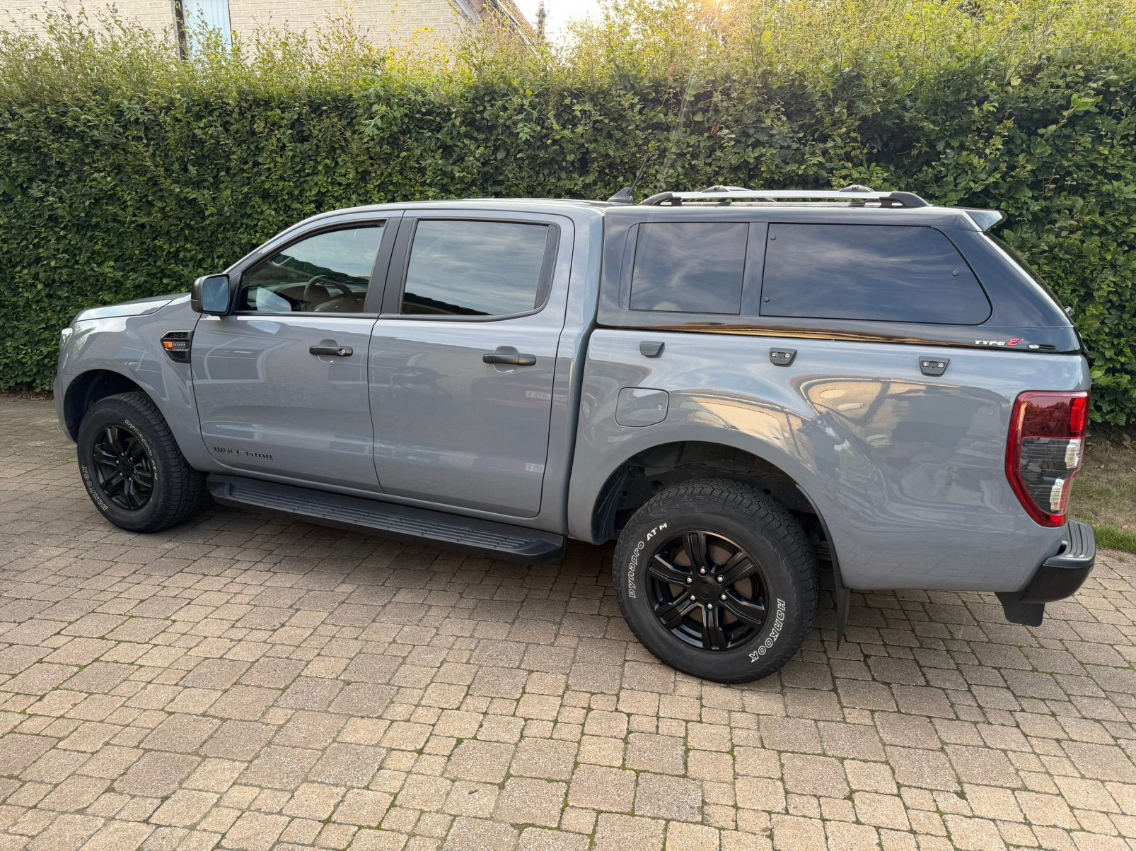 Heel mooie Ford Ranger Wolftrak te koop, Argent ou Gris, Euro 6, Carnet d'entretien, Noir
