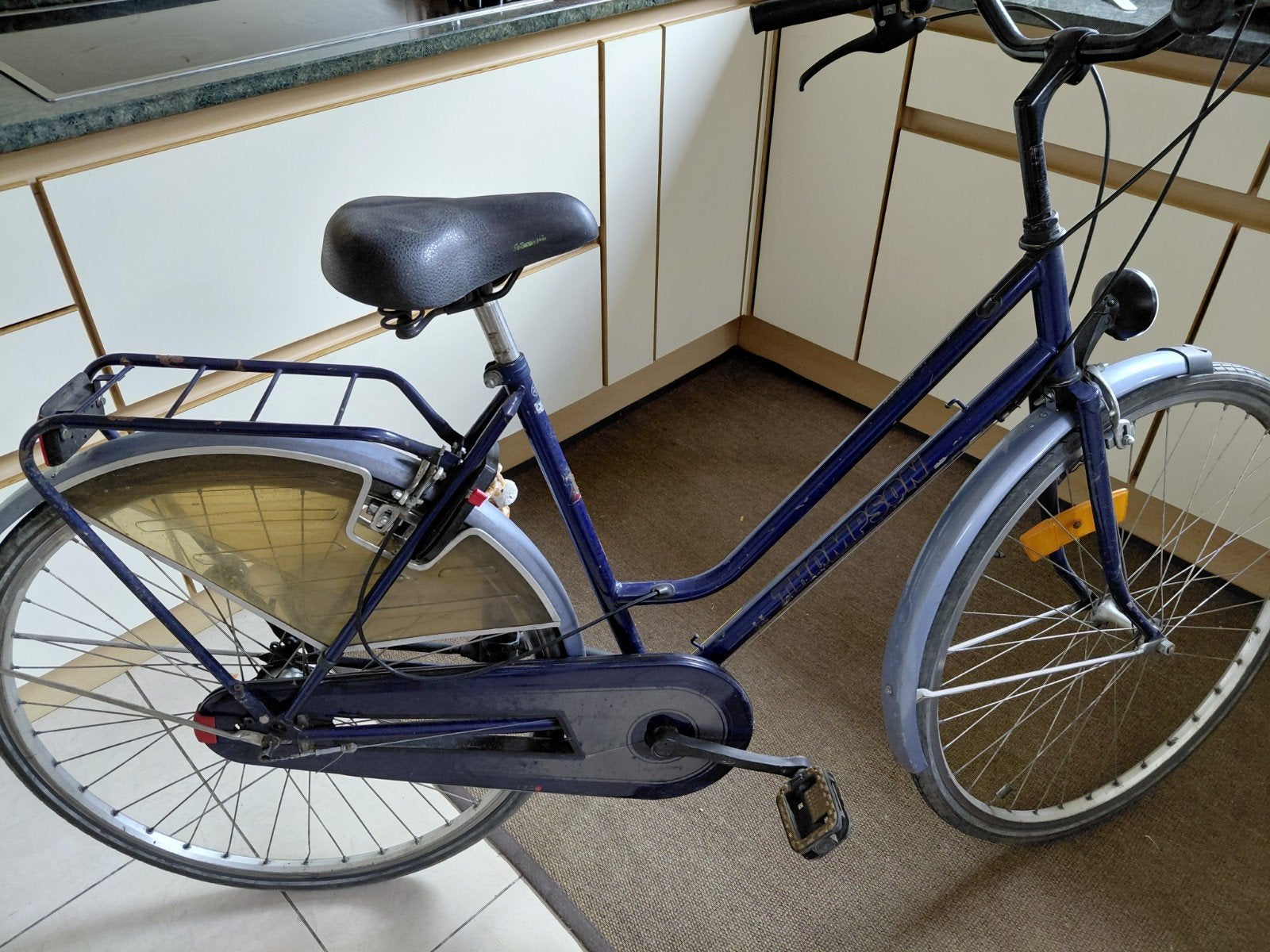 damesfiets donkerblauw  thompson 35€, Fietsen en Brommers, Ophalen of Verzenden, Versnellingen