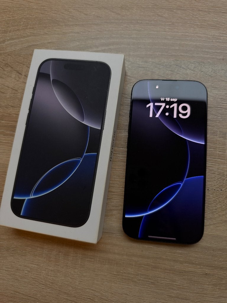 Iphone 16 Pro Zwart 128GB, Télécoms, IPhone 16 Pro, 128 GB, 89 %, Comme neuf