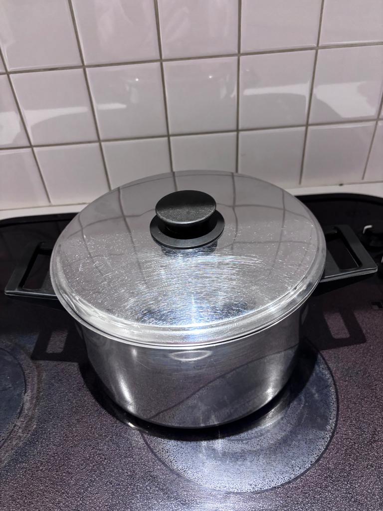 Kookpot inox, Huis en Inrichting, Inox, Gebruikt, Keramische plaat, Ophalen